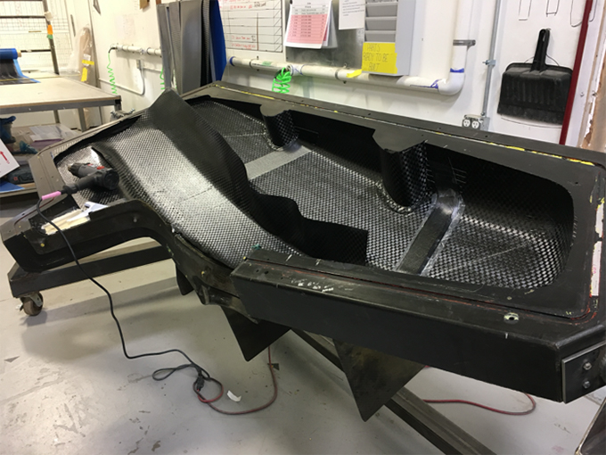 未來尖端工業(yè)風(fēng)向標(biāo):碳纖維復(fù)合材料模具填料